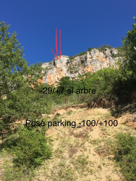 Fichier:Rocher-tagne-vue-du-bas.jpg