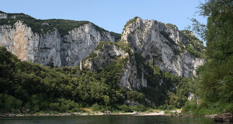 Fichier:Perchoirdebonelli.jpg